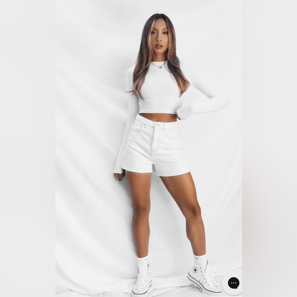 A.T.G. All Things Golden - THE HIGH RISE CUT-OFF - CRISP WHITE - Picture 3 of 6